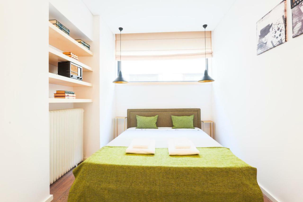 Two-Bedroom Apartment,779906358:JPEG
